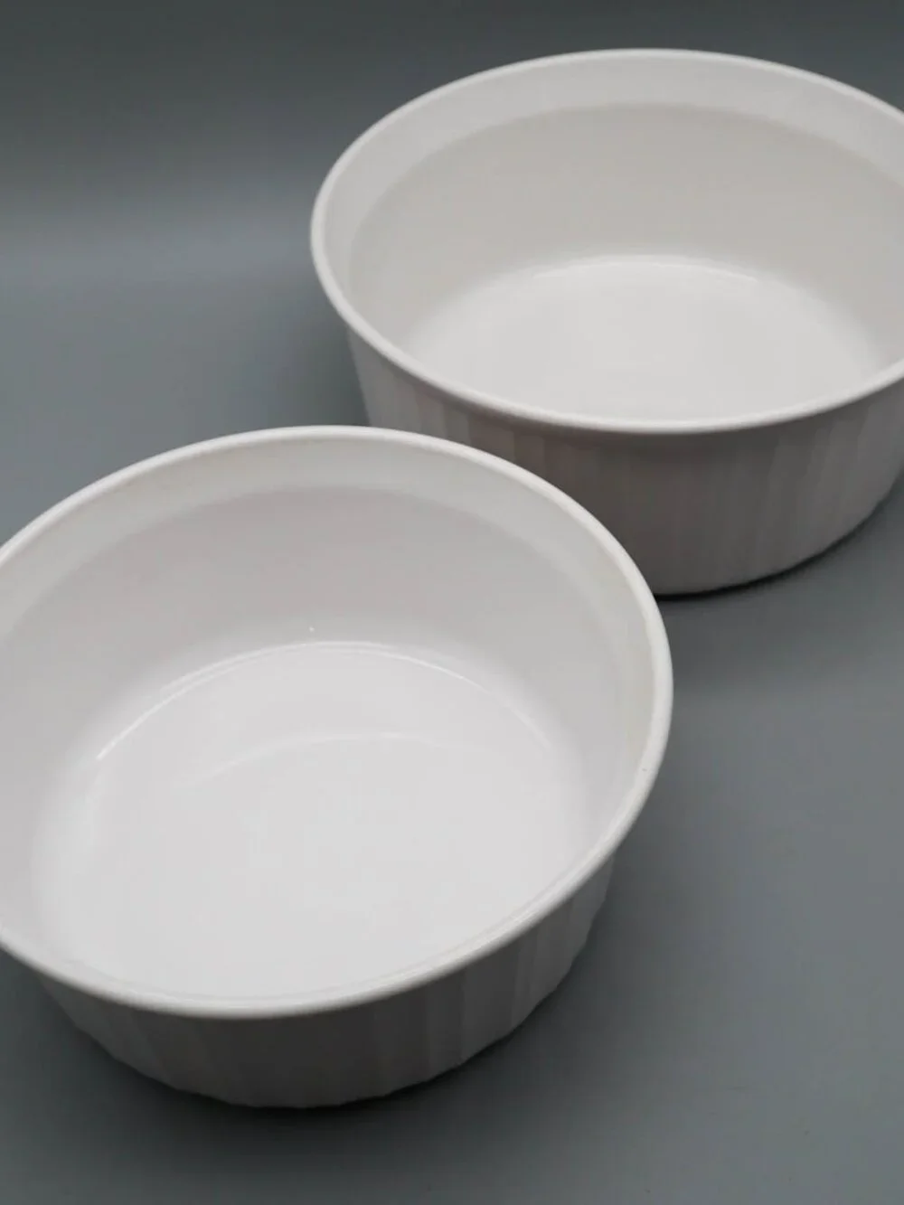 Lot of 2 Corning Ware French White Round Casserole Dishes 2.5L 1.6L F-1-B F-5-B